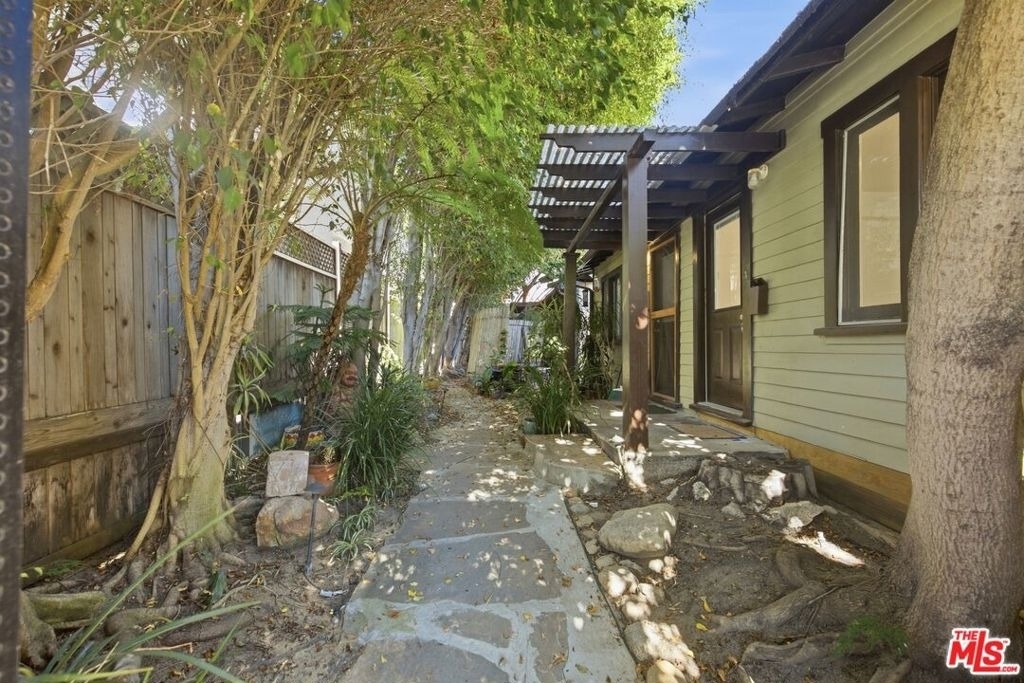 501 Bay Street - Photo 15