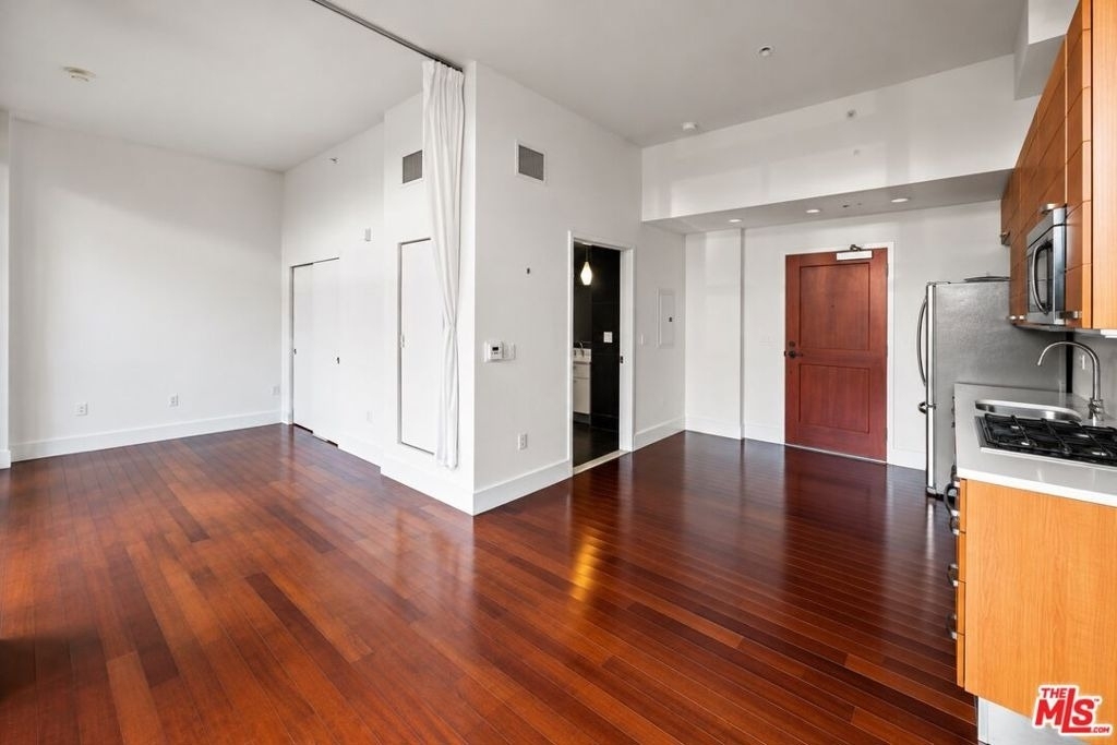 460 S Spring Street - Photo 6