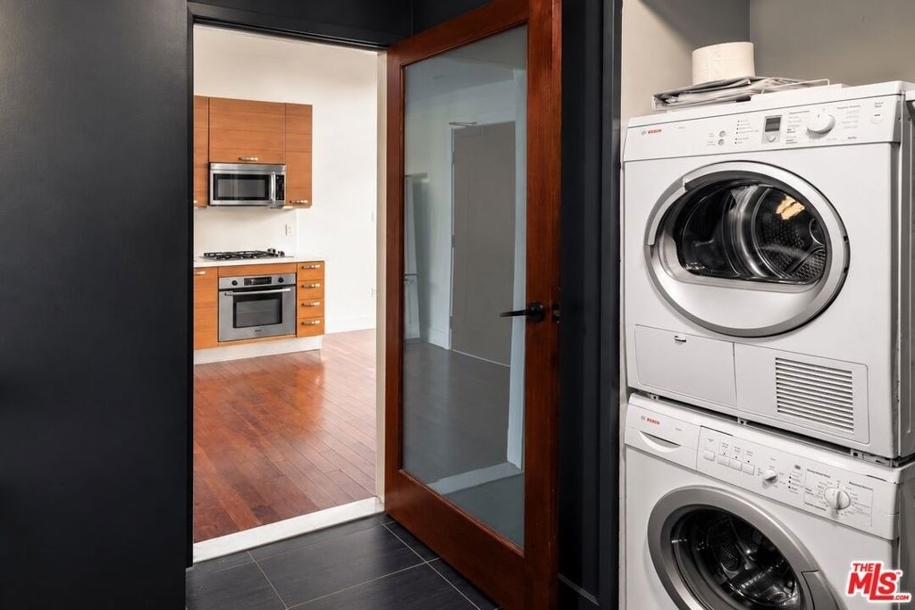 460 S Spring Street - Photo 10