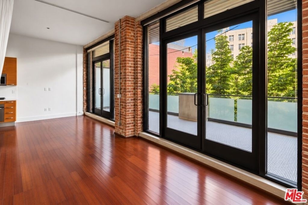 460 S Spring Street - Photo 1
