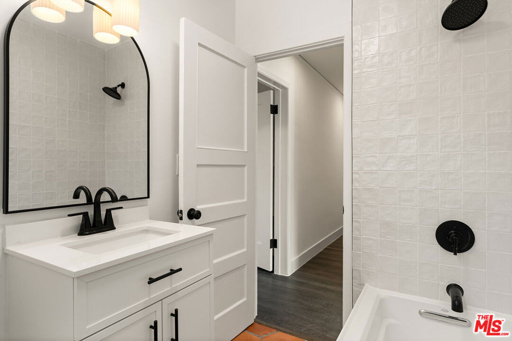 1210 N Poinsettia Drive - Photo 13