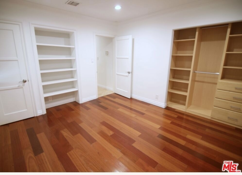 23005 Oxnard Street - Photo 13