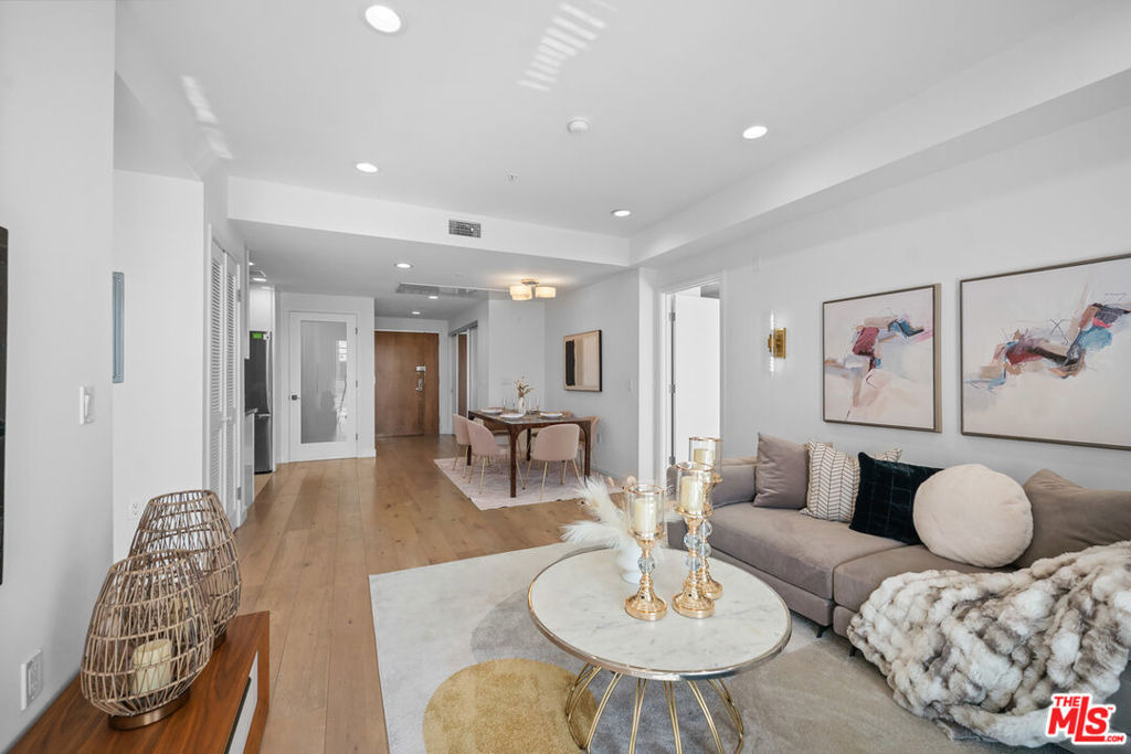 105 S Mariposa Avenue - Photo 15