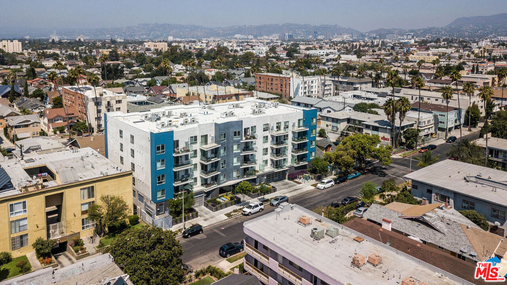 105 S Mariposa Avenue - Photo 37