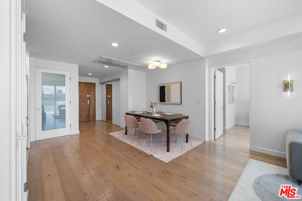 105 S Mariposa Avenue - Photo 19