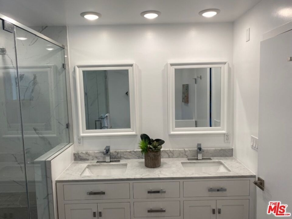 8631 Olin Street - Photo 17