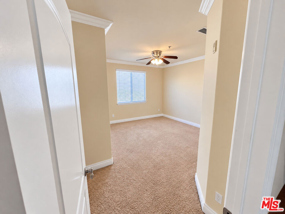 1101 East Avenue - Photo 11