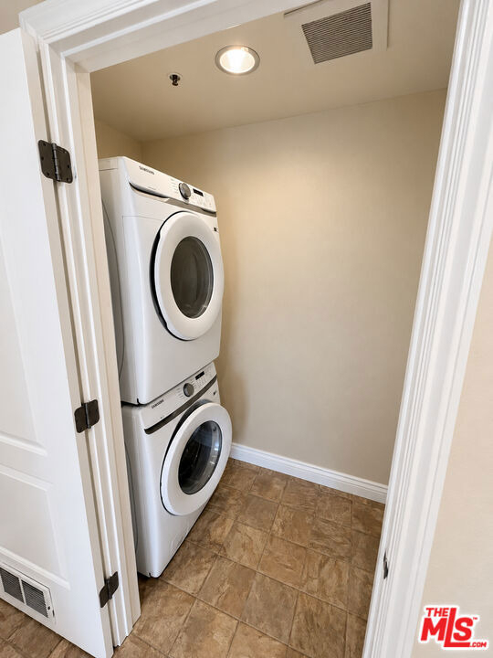 1101 East Avenue - Photo 4