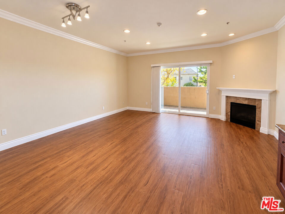 1101 East Avenue - Photo 1
