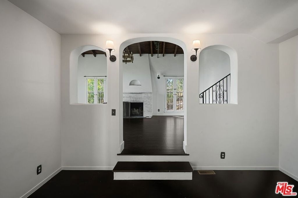 2101 Broadview Terrace - Photo 9