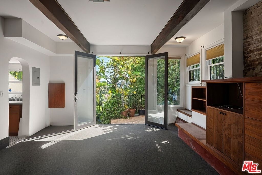 2101 Broadview Terrace - Photo 29