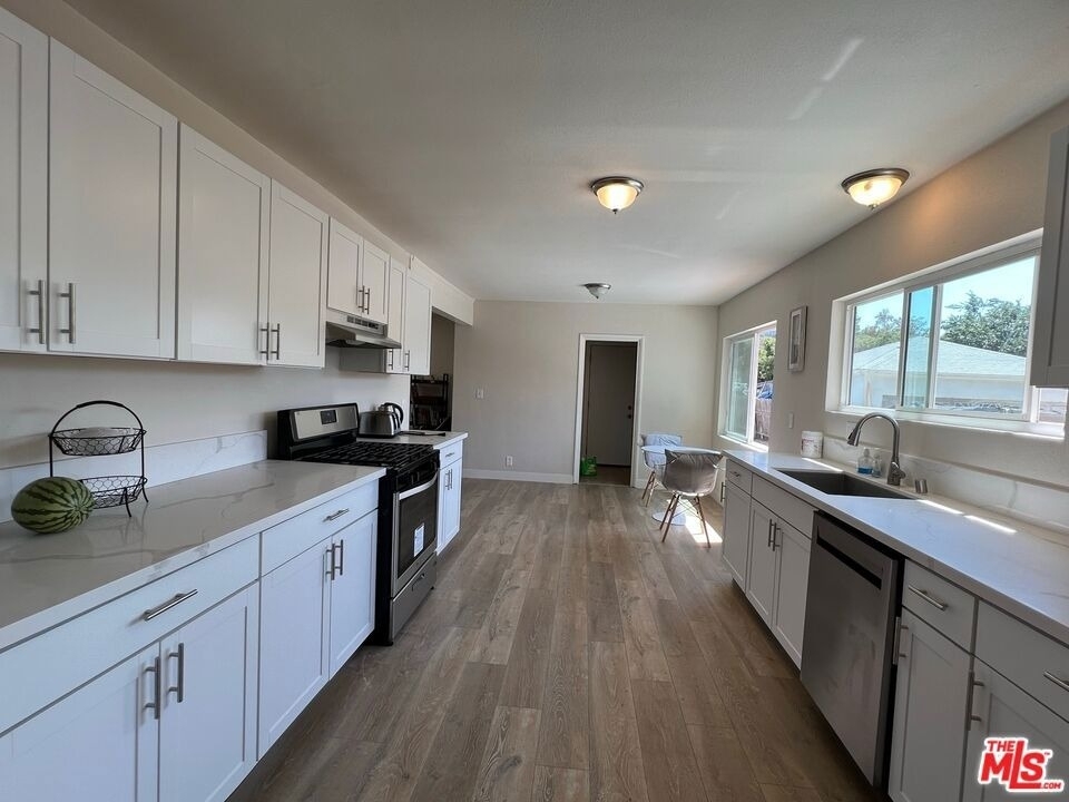 316 San Pascual Avenue - Photo 1