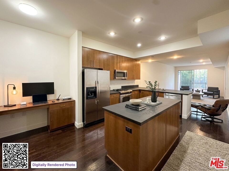 6001 Carlton Way - Photo 0