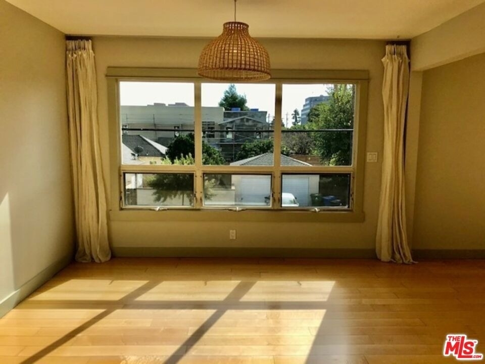 11901 Nebraska Avenue - Photo 5
