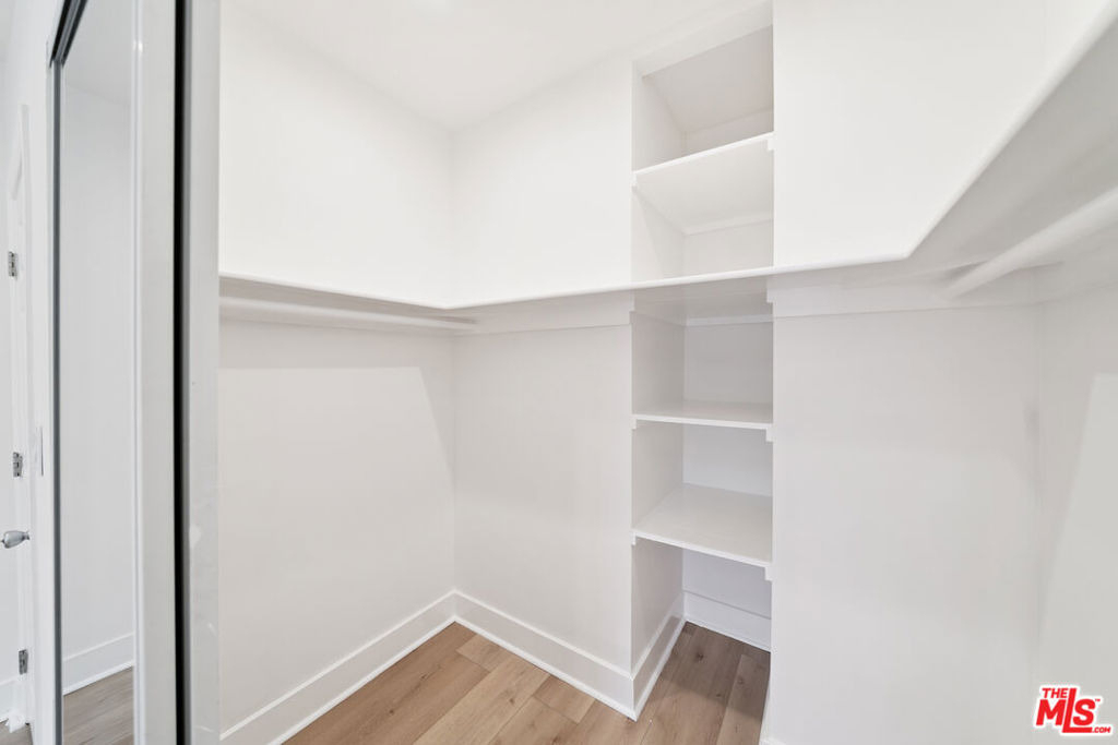 7926 Fountain Avenue - Photo 10