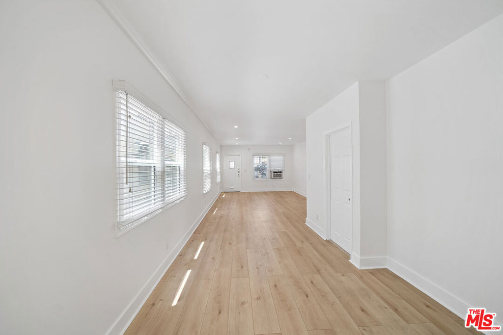 7926 Fountain Avenue - Photo 2