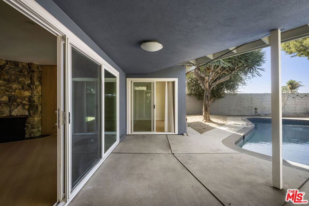 907 Alegre Place - Photo 19