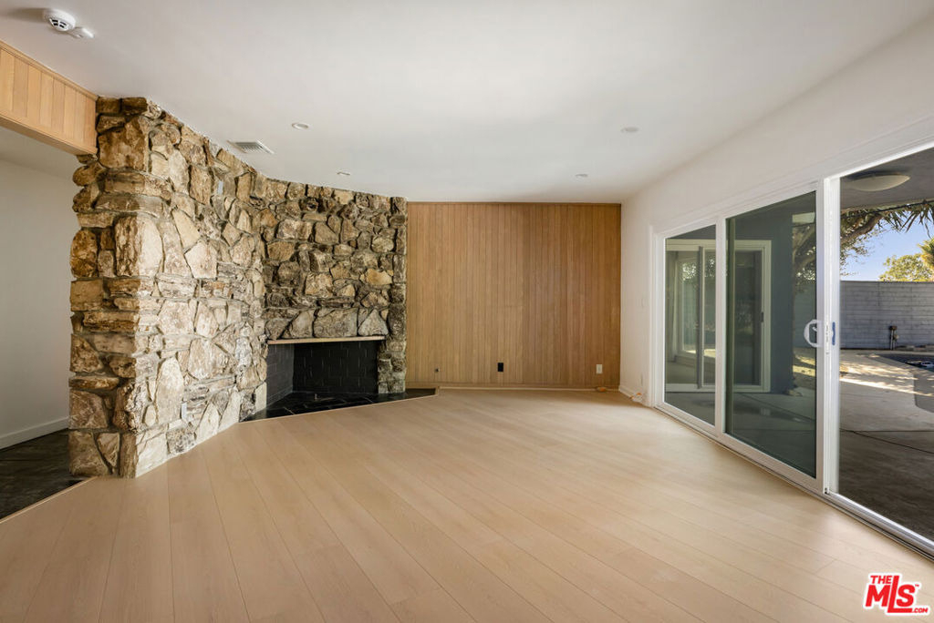 907 Alegre Place - Photo 15