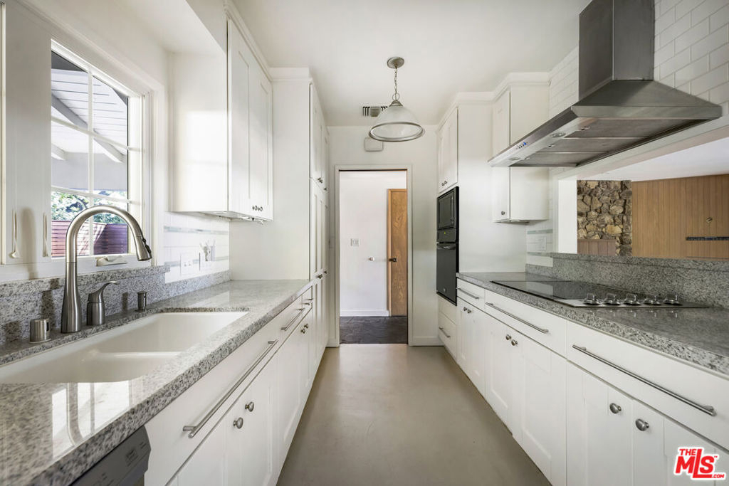 907 Alegre Place - Photo 27