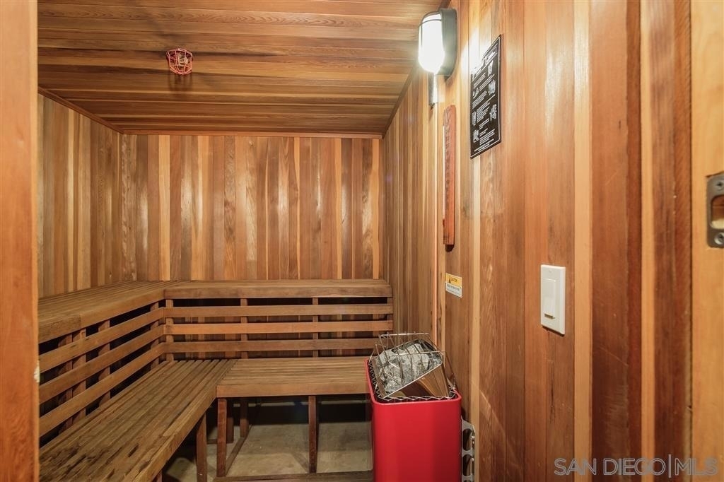750 State St - Photo 11
