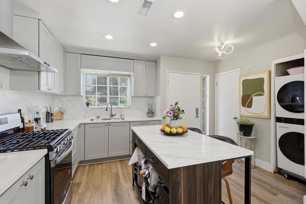 770 Eastshore Terrace - Photo 3
