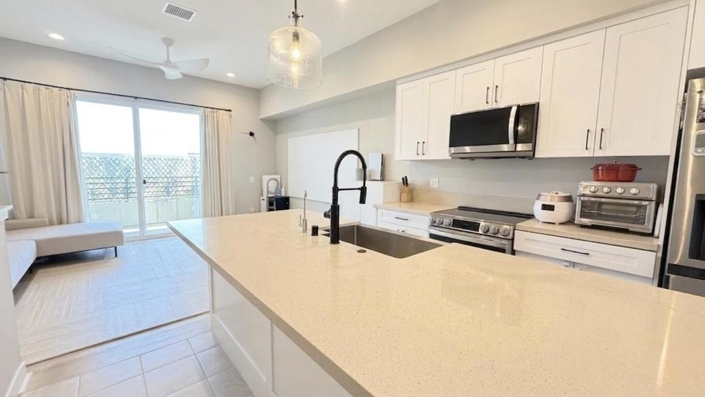2543 Marine Avenue - Photo 3