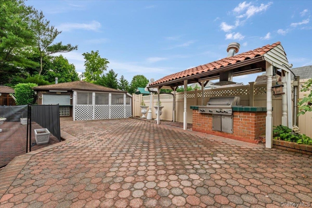 363 Oak Avenue - Photo 19