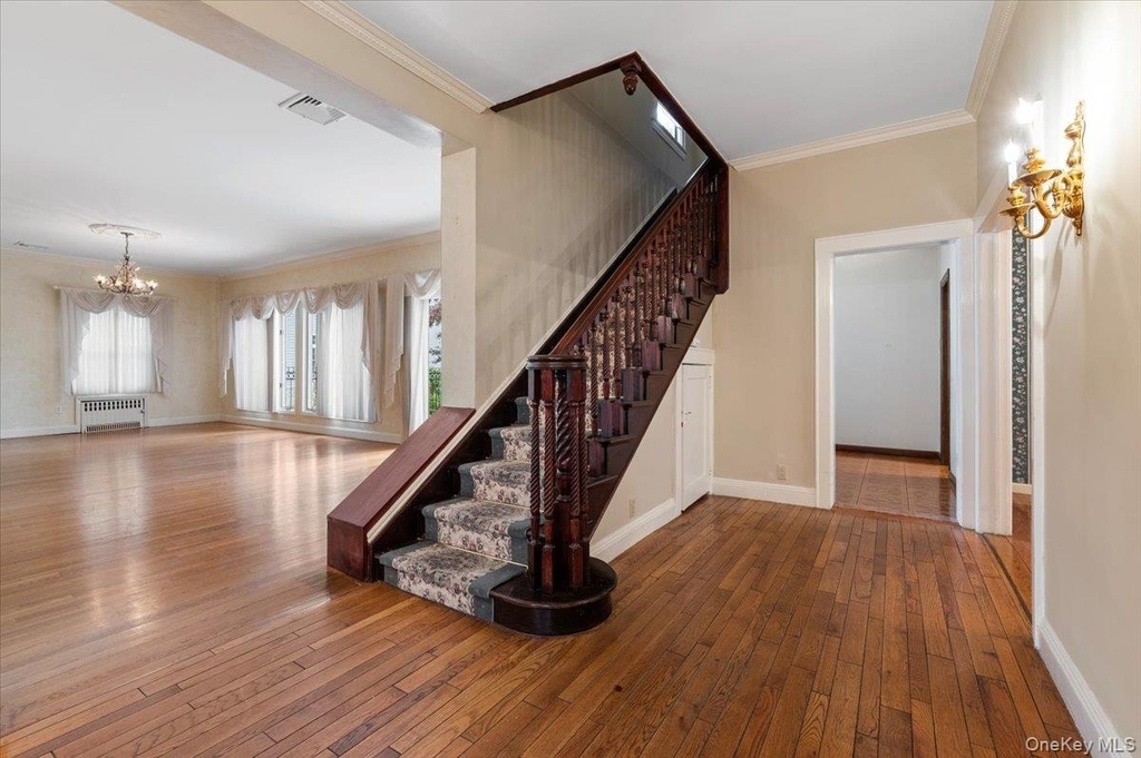 363 Oak Avenue - Photo 5