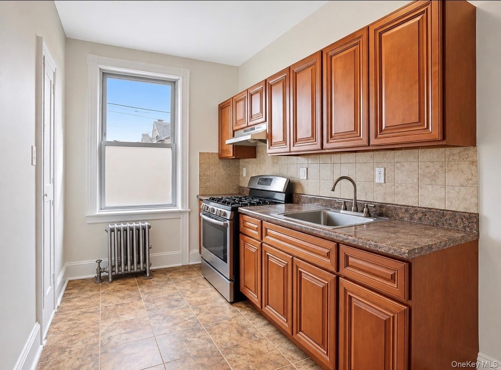 72-07 73rd Street - Photo 3
