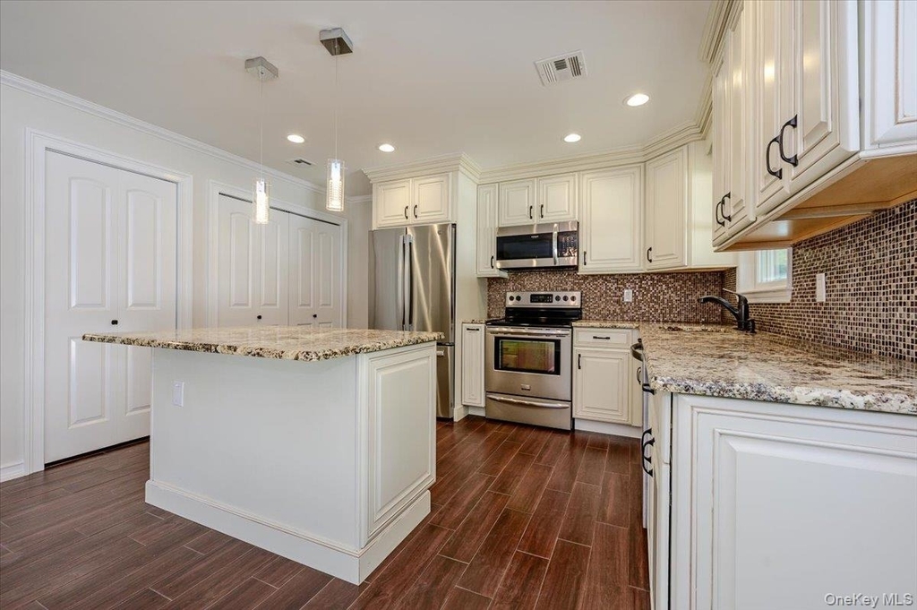 146 Saint Marks Place - Photo 6
