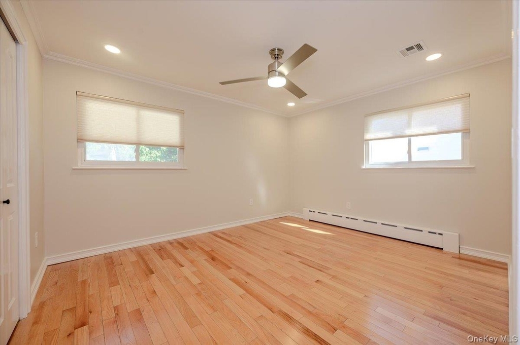 146 Saint Marks Place - Photo 9