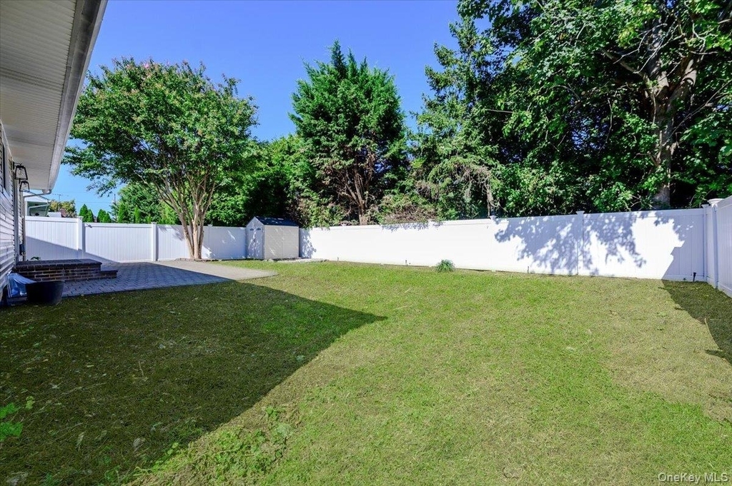 146 Saint Marks Place - Photo 17