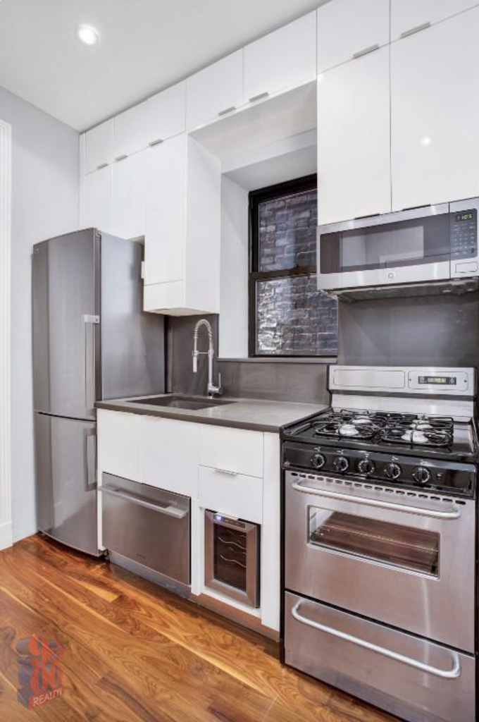 Barrow Street & bleecker st - Photo 1