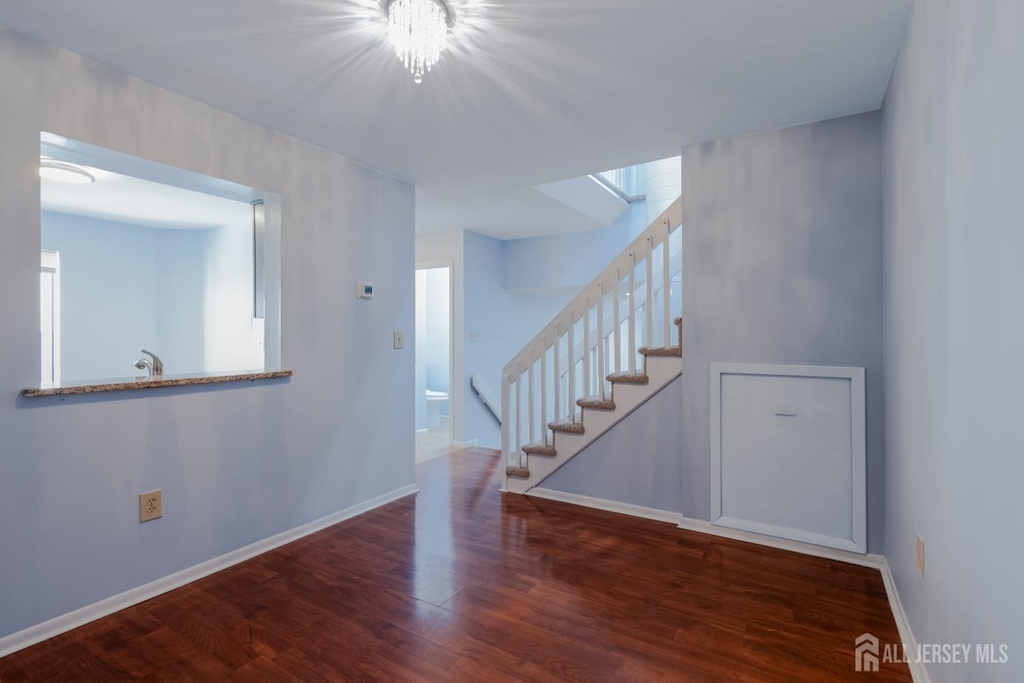 1050 Schmidt Lane - Photo 3