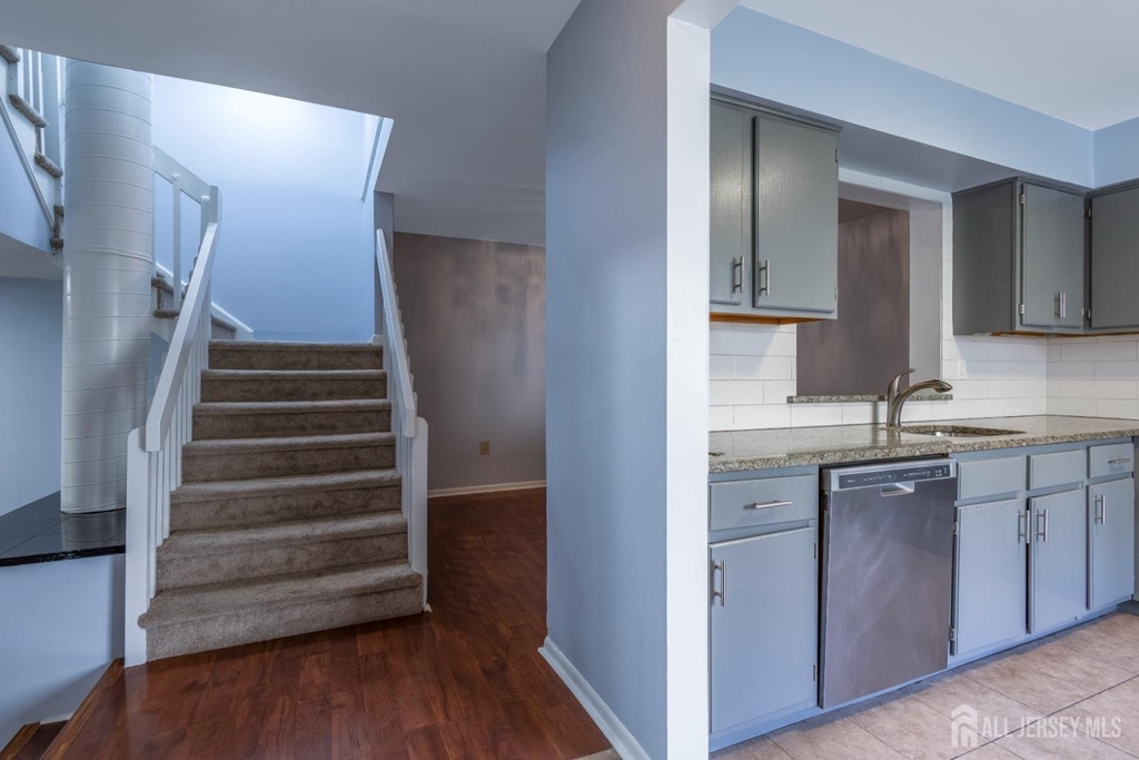 1050 Schmidt Lane - Photo 7