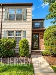 60 Pheasant Run - Photo 0