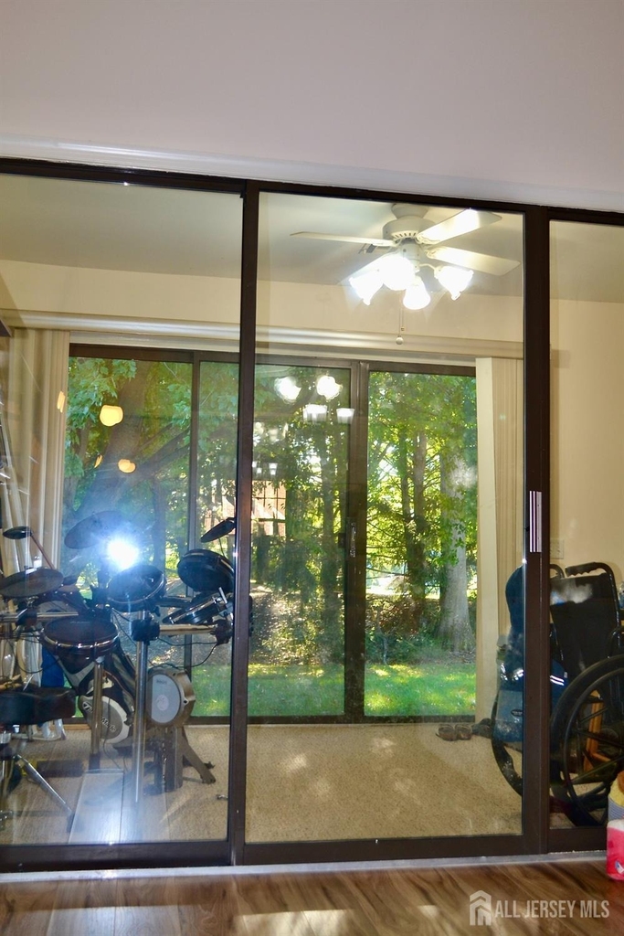 329 Wycoff Way W - Photo 5