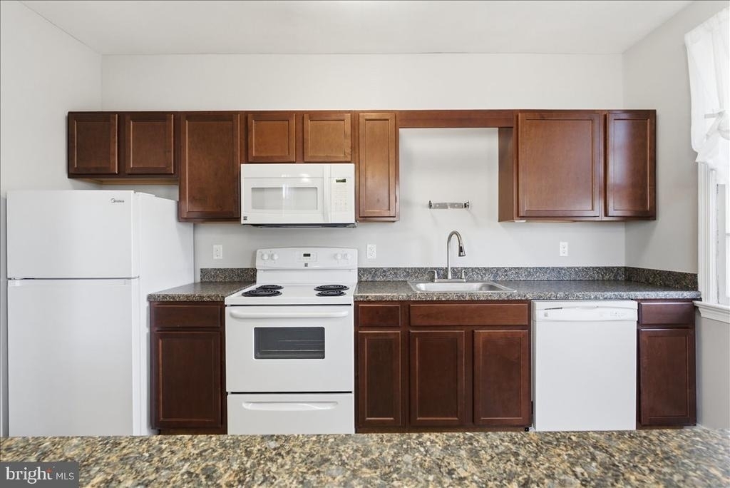 126 N Braddock Street - Photo 5