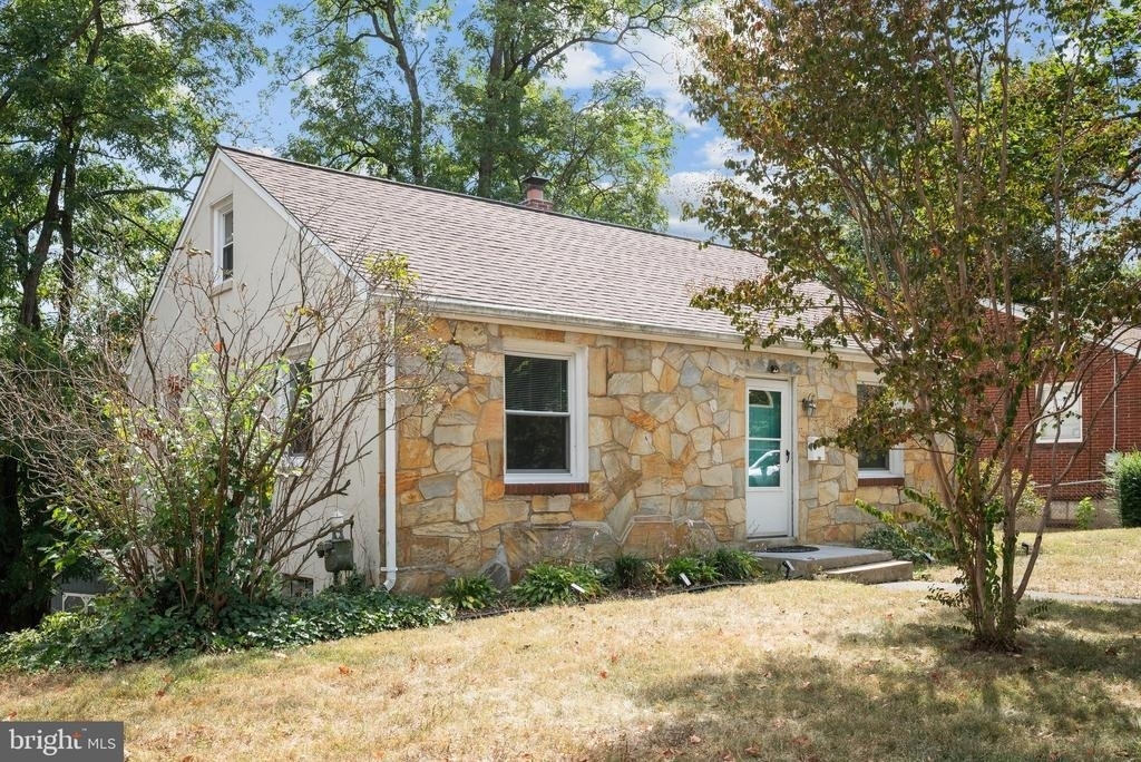 1508 S Loudoun Street - Photo 1