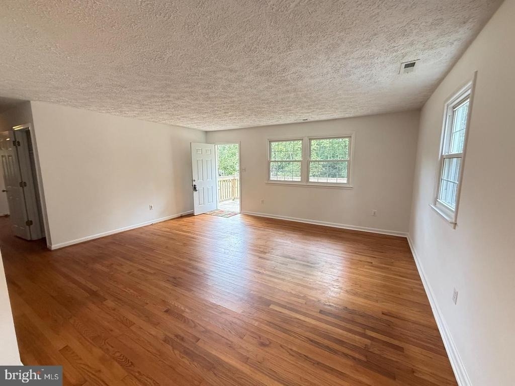 7013 Trails End Road - Photo 22
