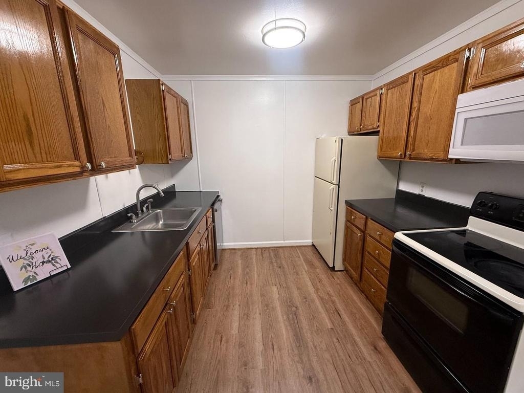 7013 Trails End Road - Photo 20