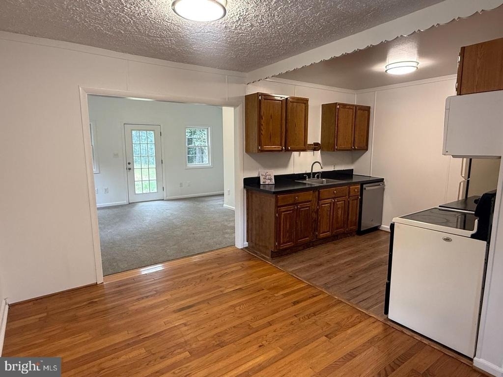 7013 Trails End Road - Photo 23
