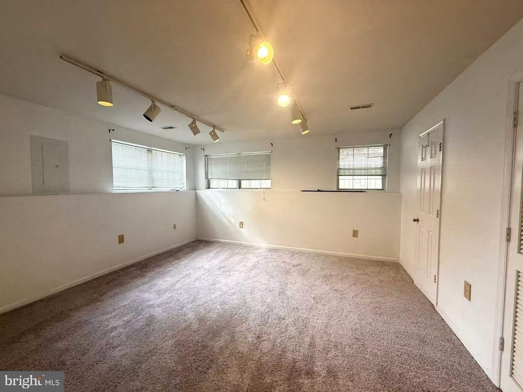 8630 Sanderling Drive - Photo 15