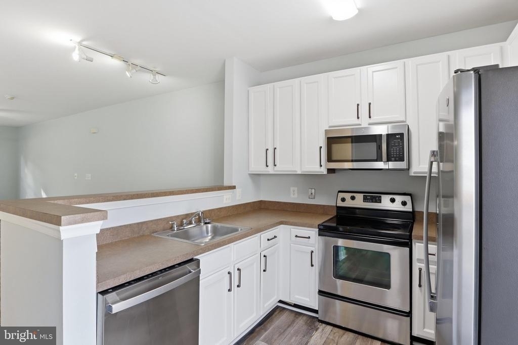 42461 Rockrose Square - Photo 8