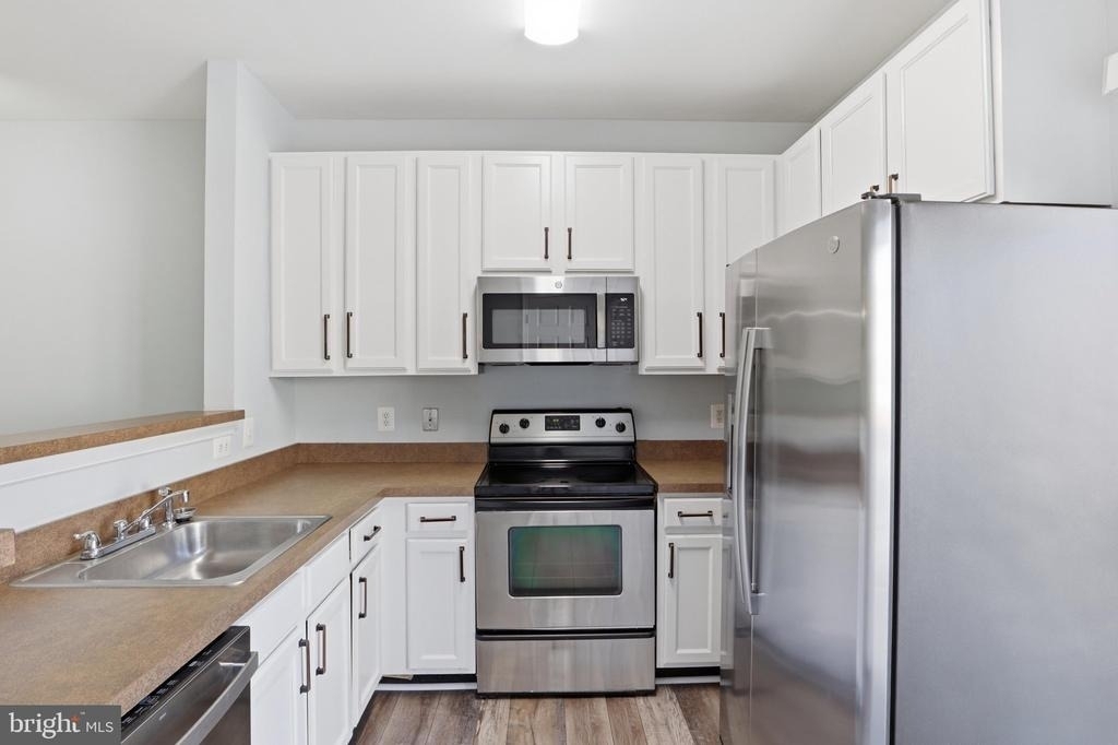 42461 Rockrose Square - Photo 9