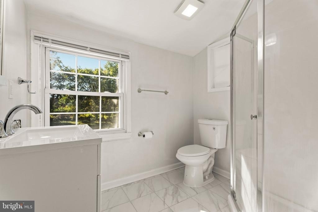 3421 Memorial Street - Photo 14