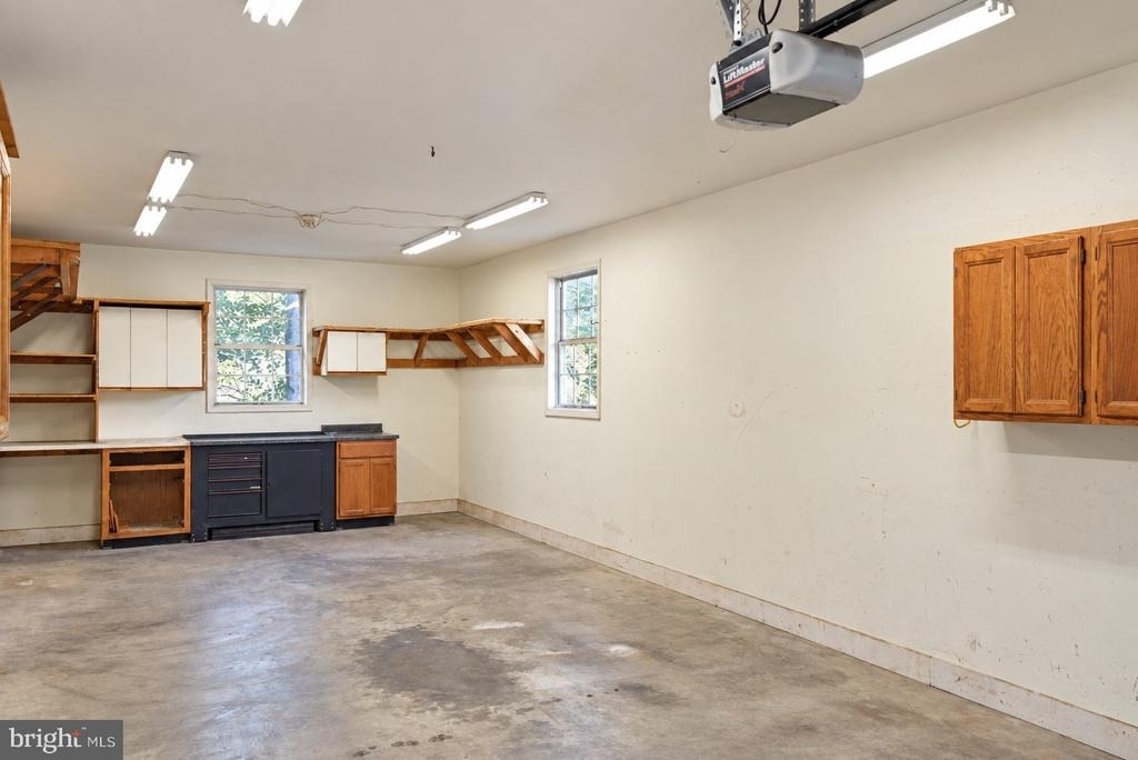 8531 W Oak Place - Photo 40