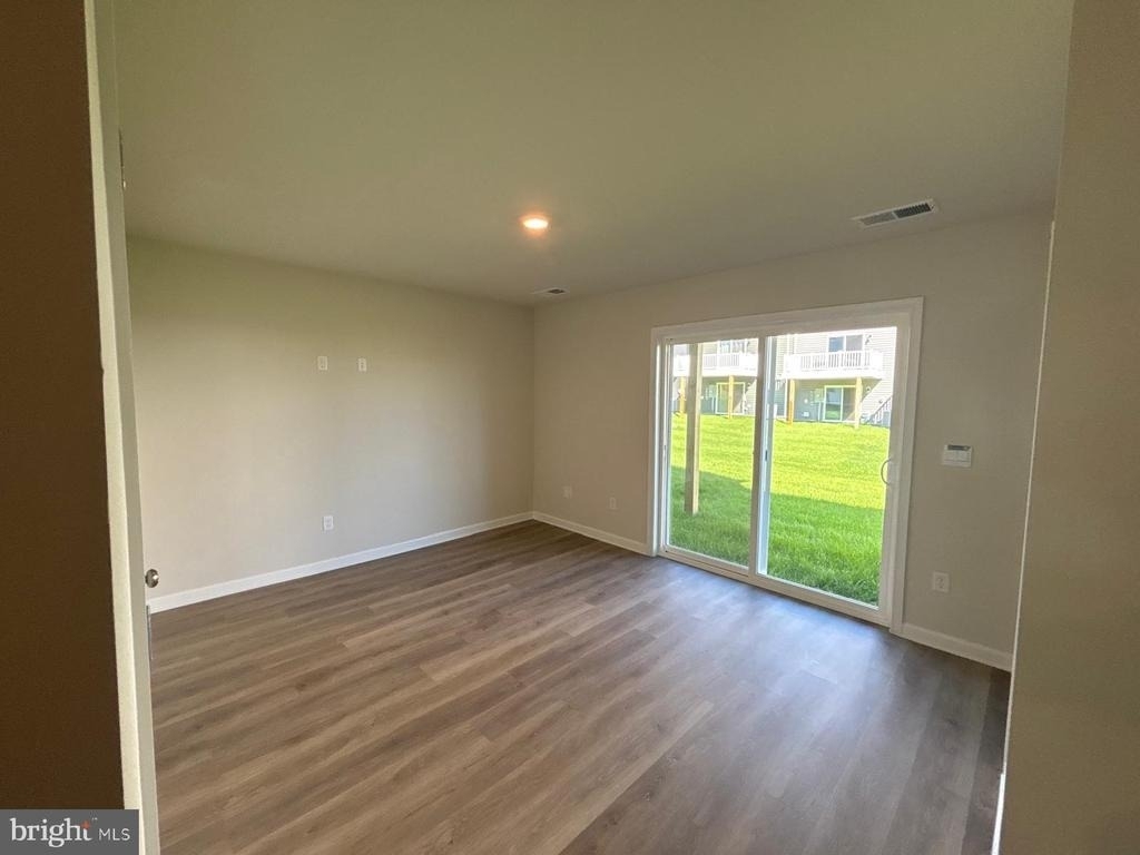 108 Bowers Street - Photo 2
