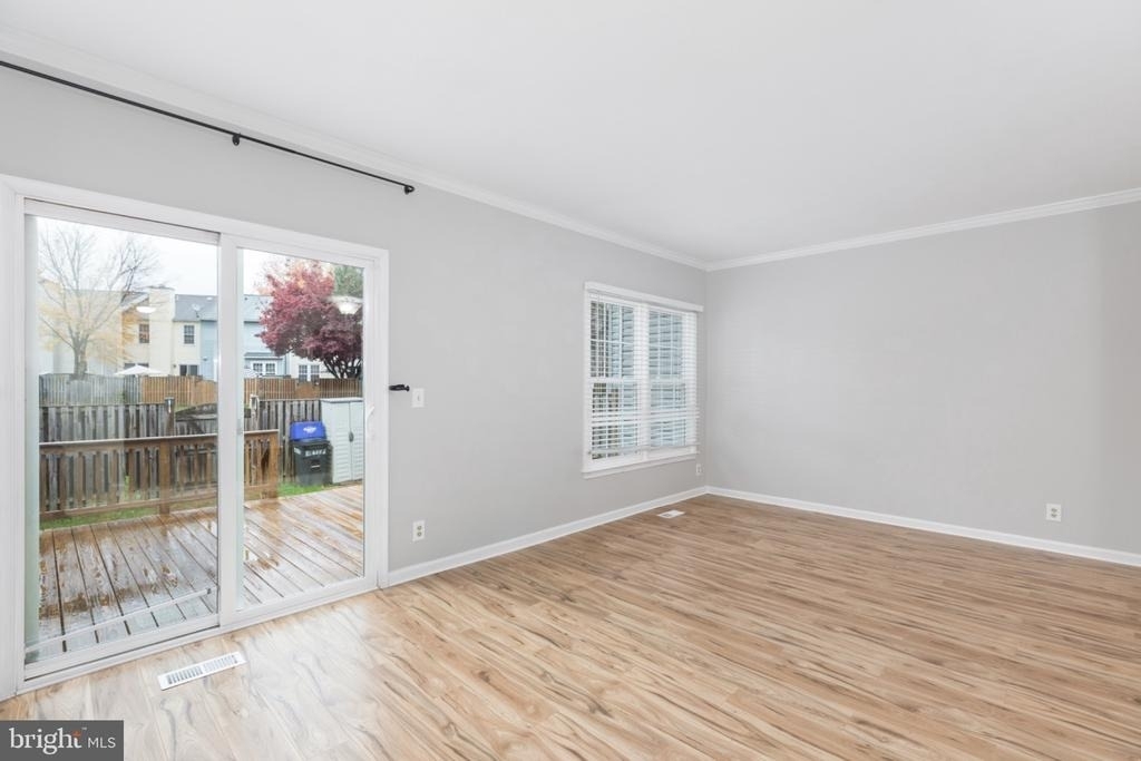 729 Acorn Court - Photo 13