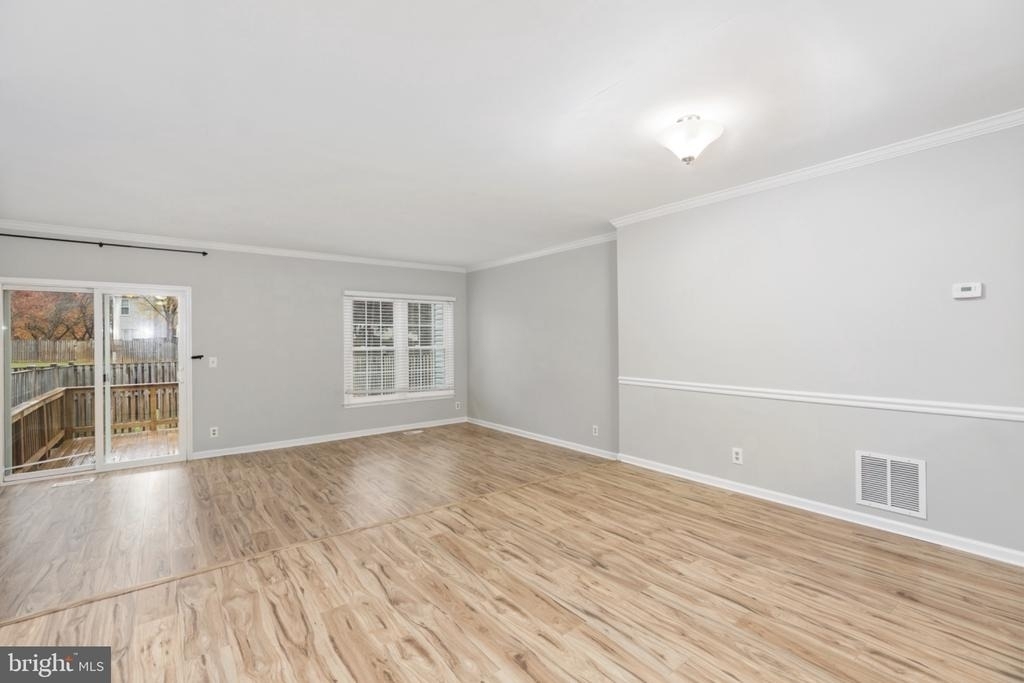 729 Acorn Court - Photo 11